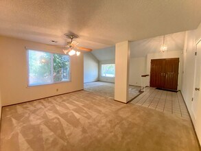 32953 Regents Blvd in Union City, CA - Building Photo - Building Photo