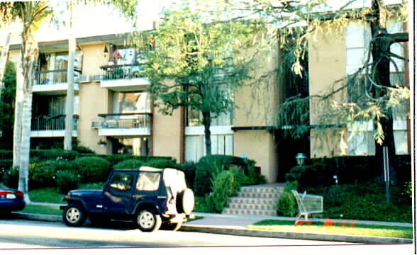 Casa Overlanda Apartments in Los Angeles, CA - Building Photo - Building Photo