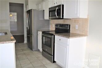 11419 Grove Point Rd in Charlotte, NC - Building Photo - Building Photo