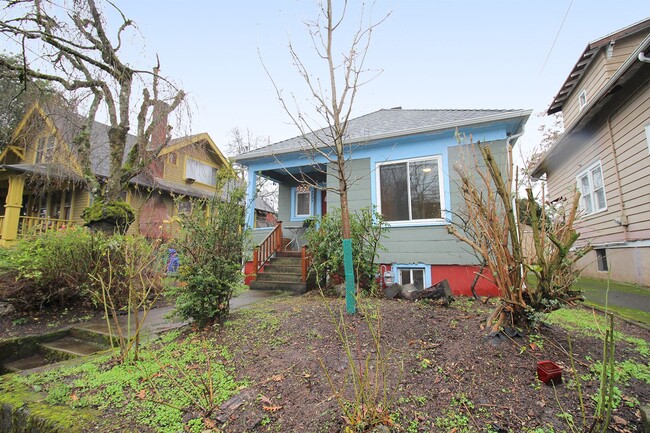 4823 NE 13th Ave in Portland, OR - Building Photo - Building Photo