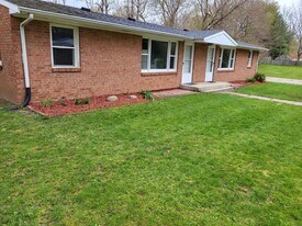 6610 Carman Dr, Unit 1 in Rockford, IL - Building Photo