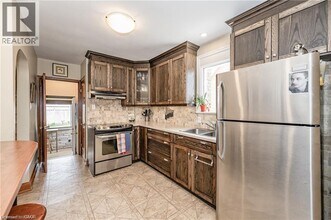 270 Mansion St in Kitchener, ON - Building Photo - Building Photo