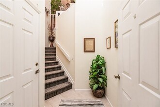 3011 Meandering Way in Ft. Myers, FL - Building Photo - Building Photo