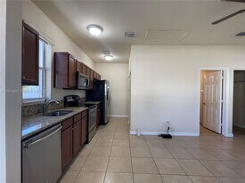 9262 SW 171st Ct in Miami, FL - Building Photo