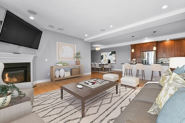 350 W 2nd St, Unit 9 in Boston, MA - Building Photo - Building Photo