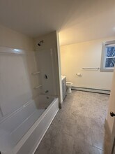 18 Railroad Ave in Taunton, MA - Building Photo - Building Photo