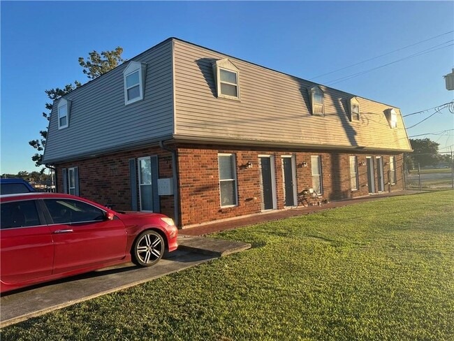 property at 316 Plantation Dr