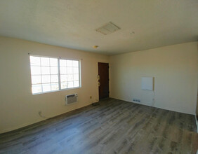 308 Vassar Dr SE-Unit -9 in Albuquerque, NM - Building Photo - Building Photo