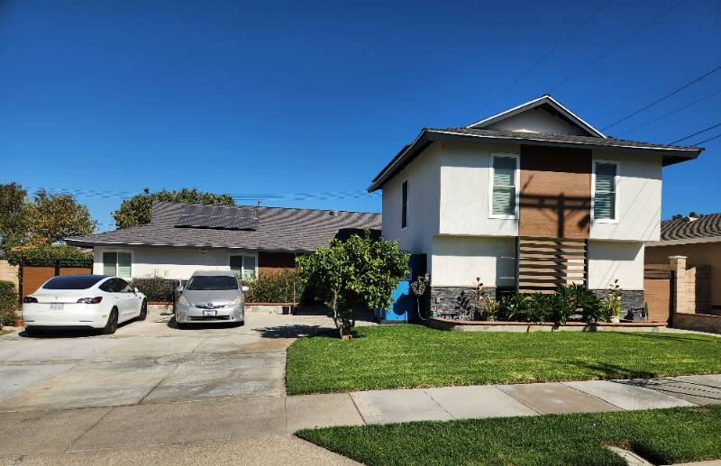 3207 E Juniper Ave in Orange, CA - Building Photo