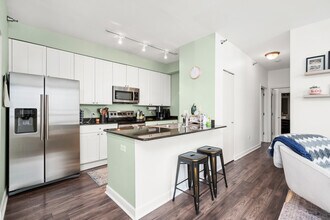 421 W Huron St in Chicago, IL - Building Photo - Building Photo