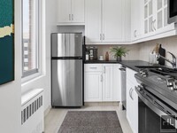 520 2nd Ave, Unit SCA in New York, NY - Building Photo - Building Photo