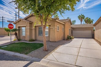 431 W Los Arboles Pl in Chandler, AZ - Building Photo - Building Photo