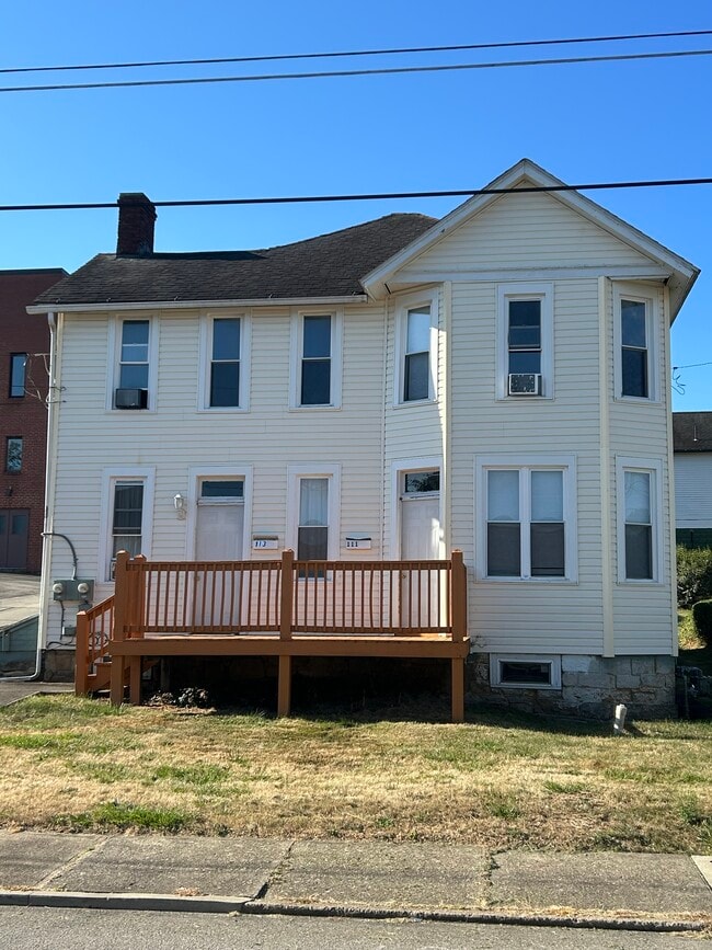 111 4th St, Unit 111. 4th St California Pa
