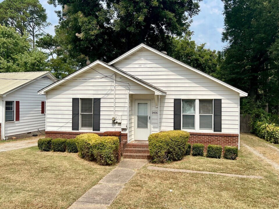 1406 Washington in Jonesboro, AR - Building Photo