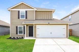 7226 Lazy Cyn in San Antonio, TX - Building Photo