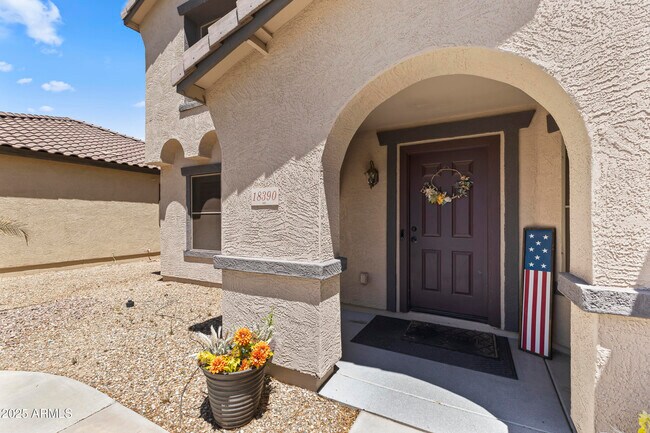 18390 W Hayden Dr in Surprise, AZ - Building Photo - Building Photo