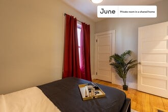 Room in Shared 4 bed/2 bath home in Boston, MA - Building Photo - Building Photo