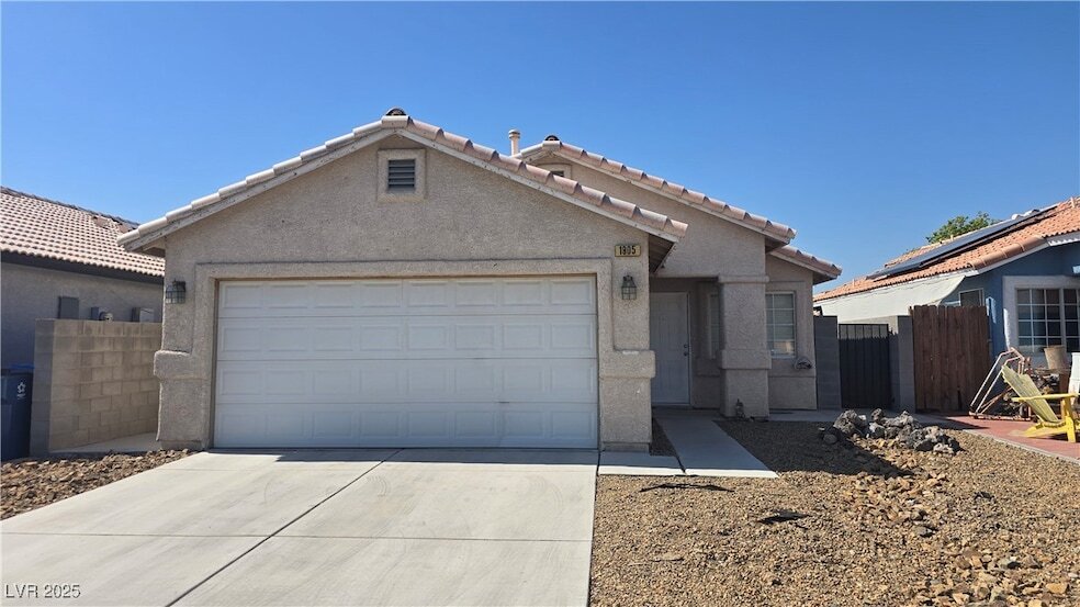 1905 Emerald Green Ave in Las Vegas, NV - Building Photo