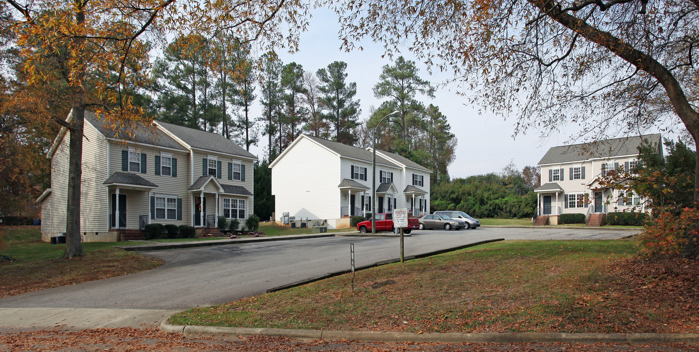 451-473 Waldo St in Cary, NC - Building Photo