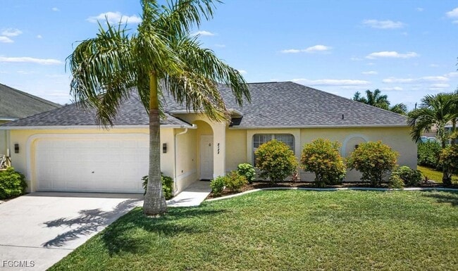 property at 2122 SW 25th St