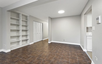 254 E Bailey Rd in Naperville, IL - Building Photo - Building Photo