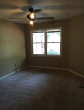 24 Tamarisk Quay, Unit #24B in Hampton, VA - Building Photo - Building Photo