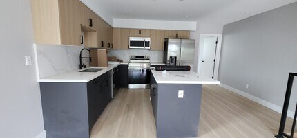 5729 Klump Ave in Los Angeles, CA - Building Photo - Building Photo