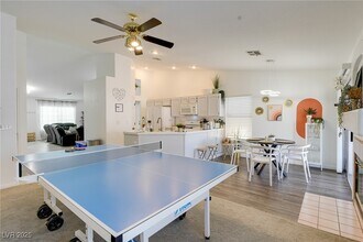 2204 Riderwood Ave in North Las Vegas, NV - Building Photo - Building Photo