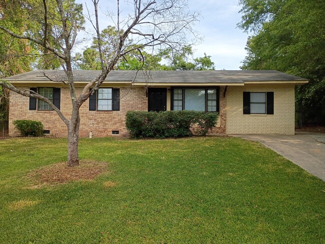 property at 3410 Arden Ct