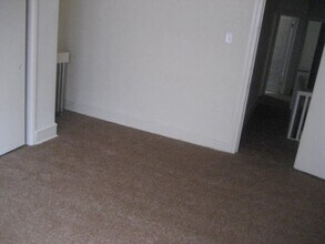 1317 E Sedgley Ave in Philadelphia, PA - Building Photo - Building Photo