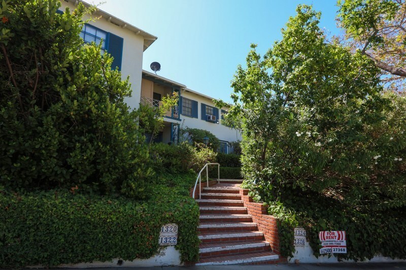 1324 Devon Ave in Los Angeles, CA - Building Photo
