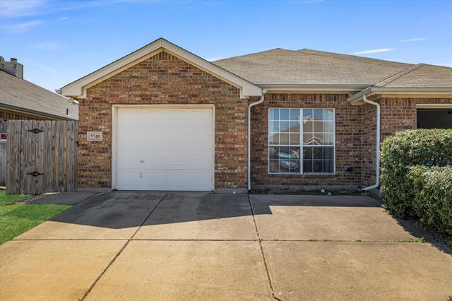 5740 Swords Dr in Fort Worth, TX - Building Photo