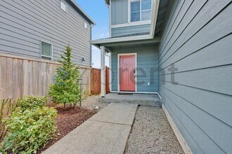9168 Candytuft Ln SE in Tumwater, WA - Foto de edificio - Building Photo