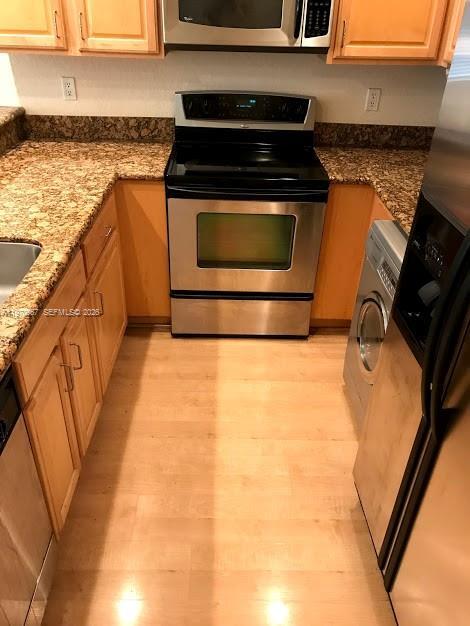 151 NE 16th Ave, Unit 166 in Fort Lauderdale, FL - Building Photo - Building Photo