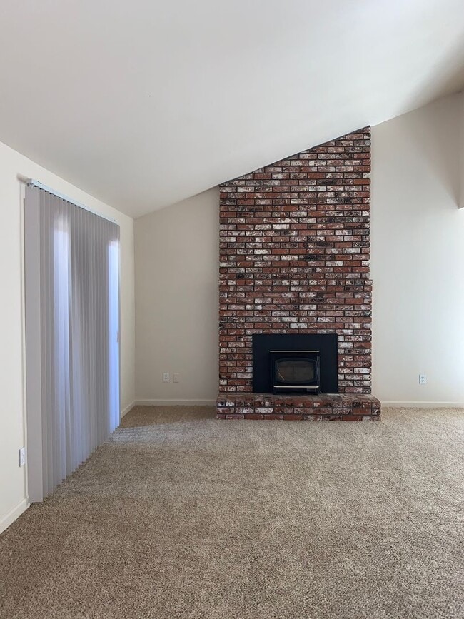 1521 Clevenger Dr in Modesto, CA - Building Photo - Building Photo
