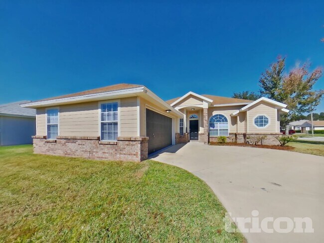 1170 Summer Springs Drive in Middleburg, FL - Building Photo - Building Photo