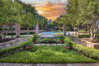 MAA Grand Courtyards in Grand Prairie, TX - Building Photo - Building Photo