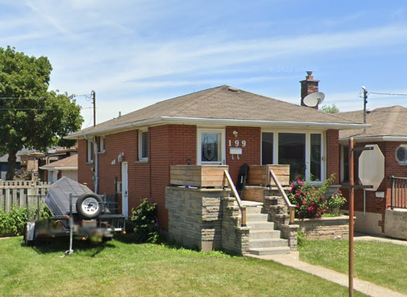 199 Mead Av in Hamilton, ON - Building Photo