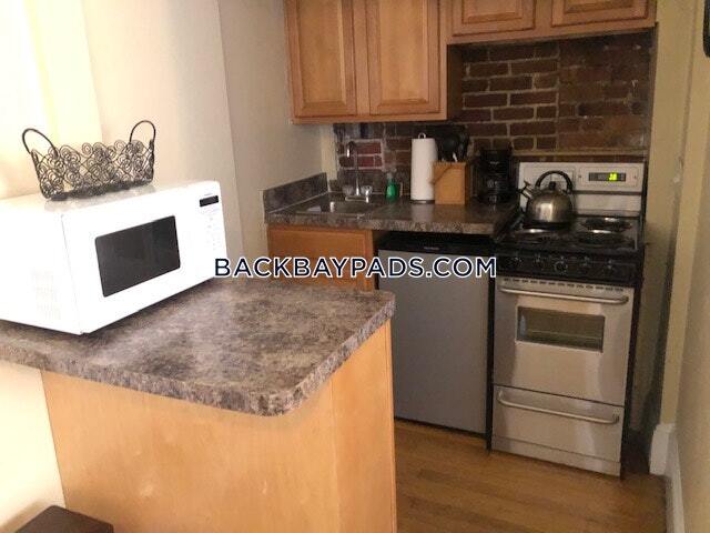 48 Hereford St in Boston, MA - Building Photo