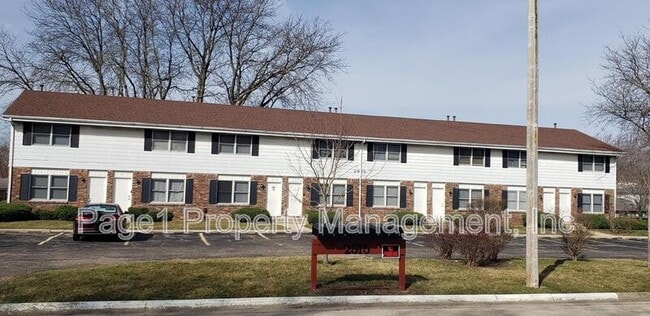 property at 2915 Grinnell Dr