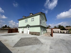 15537 Blaine Ave in Bellflower, CA - Building Photo - Building Photo