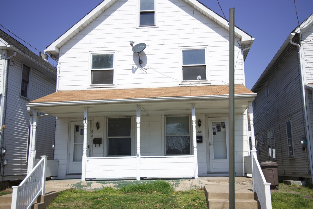 373 E 5th St in Bloomsburg, PA - Building Photo
