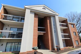 1010 Blue Ridge Dr in Harrisonburg, VA - Building Photo