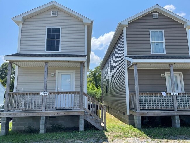 5164 Main St