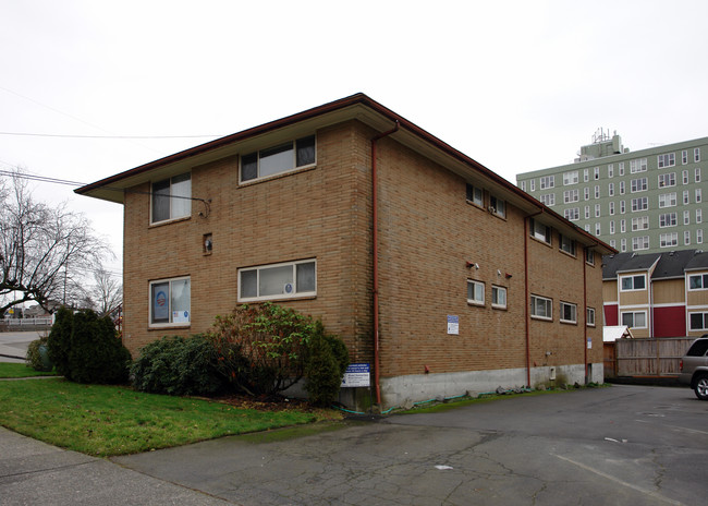 Eileen Apartments in Seattle, WA - Building Photo - Building Photo