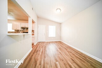 3782 N Camp Creek Pkwy SW in Atlanta, GA - Foto de edificio - Building Photo