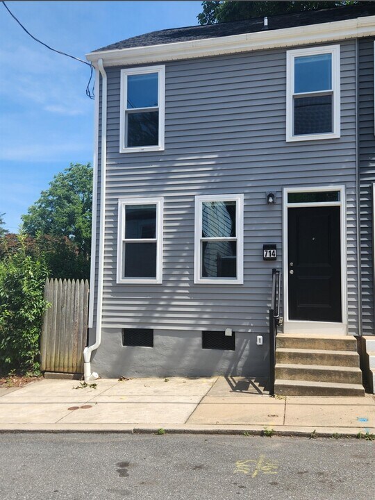 714 St Joseph St in Lancaster, PA - Building Photo