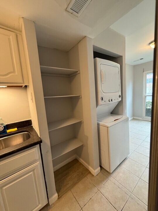 238 Stevenson Square in Alexandria, VA - Building Photo