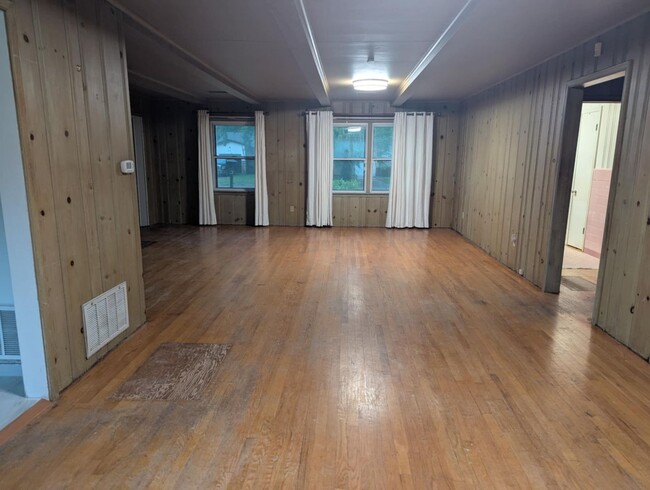 property at 5520 S Madison Ave