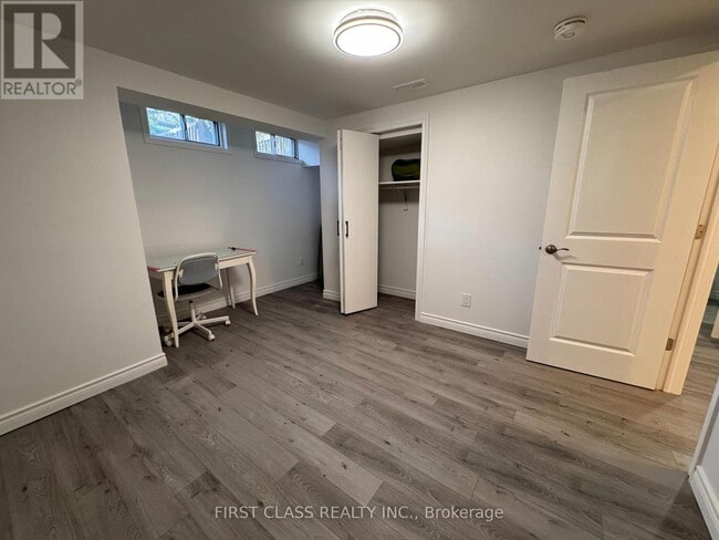 2793 Lindholm Crescent in Mississauga, ON - Building Photo - Building Photo